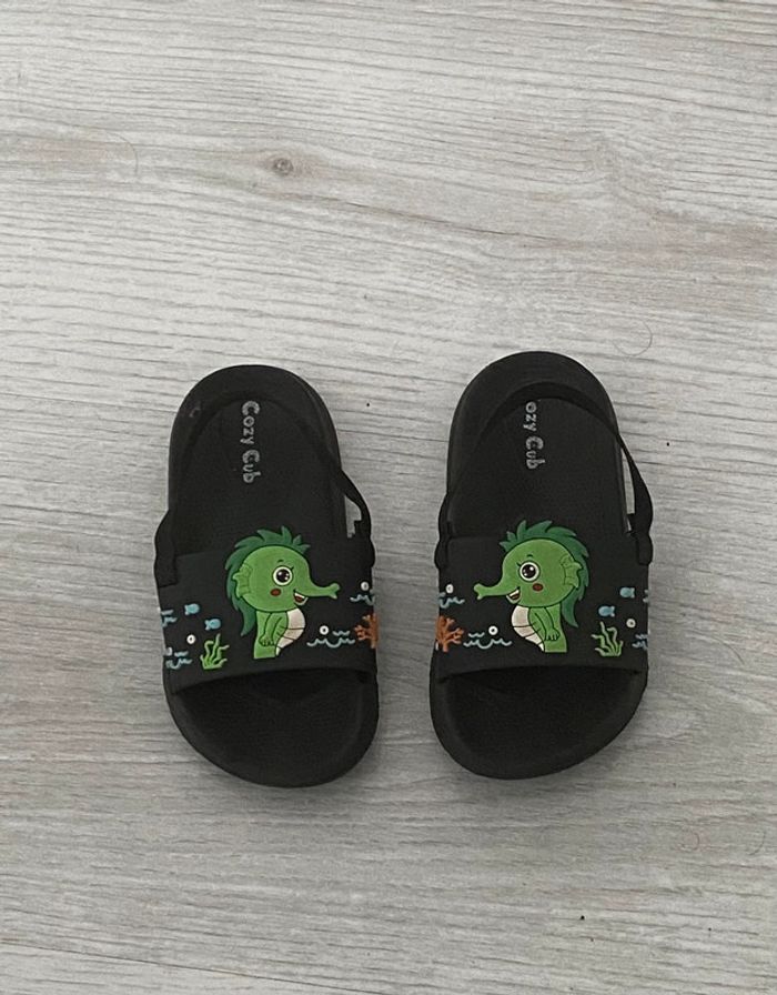 Sandale taille 23
