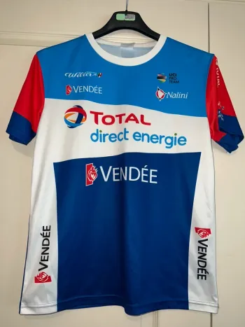T-shirt total