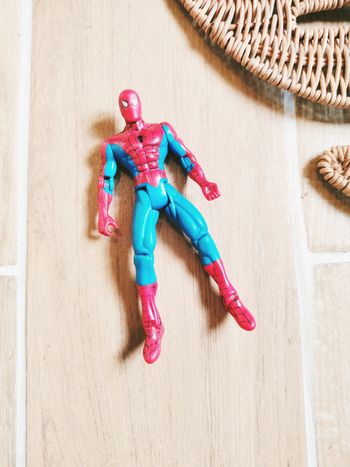 🦟 Spider-man figurine Avengers Marvel années 90' marque Toy biz vintage