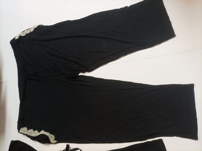 Lot 3 vêtements noirs L/40-42 - photo numéro 5
