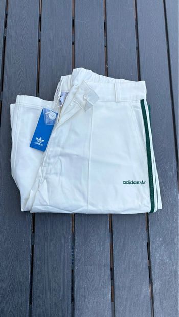 Short bermuda en jean Adidas blanc et  vert homme taille XL