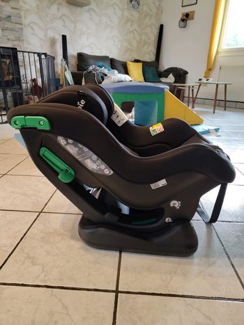 Siège auto joie