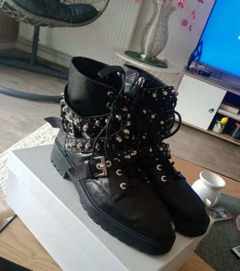 Paire de bottines Zara noir
