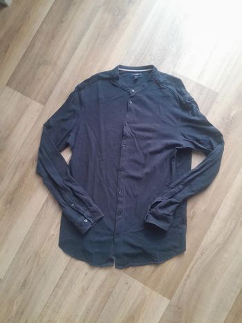 Pull slim fit boutonné-kiabi -taille 40💞