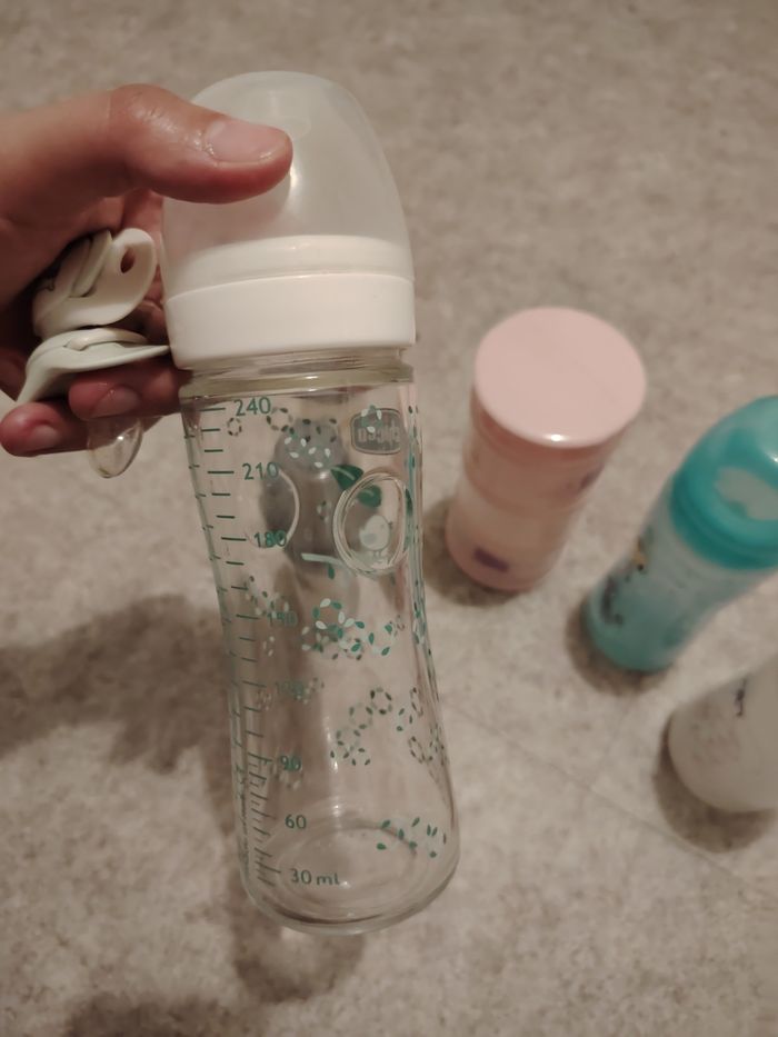 Biberons chicco, tétines tigex - photo numéro 3