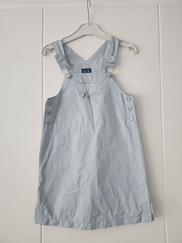 Robe bleu pastel