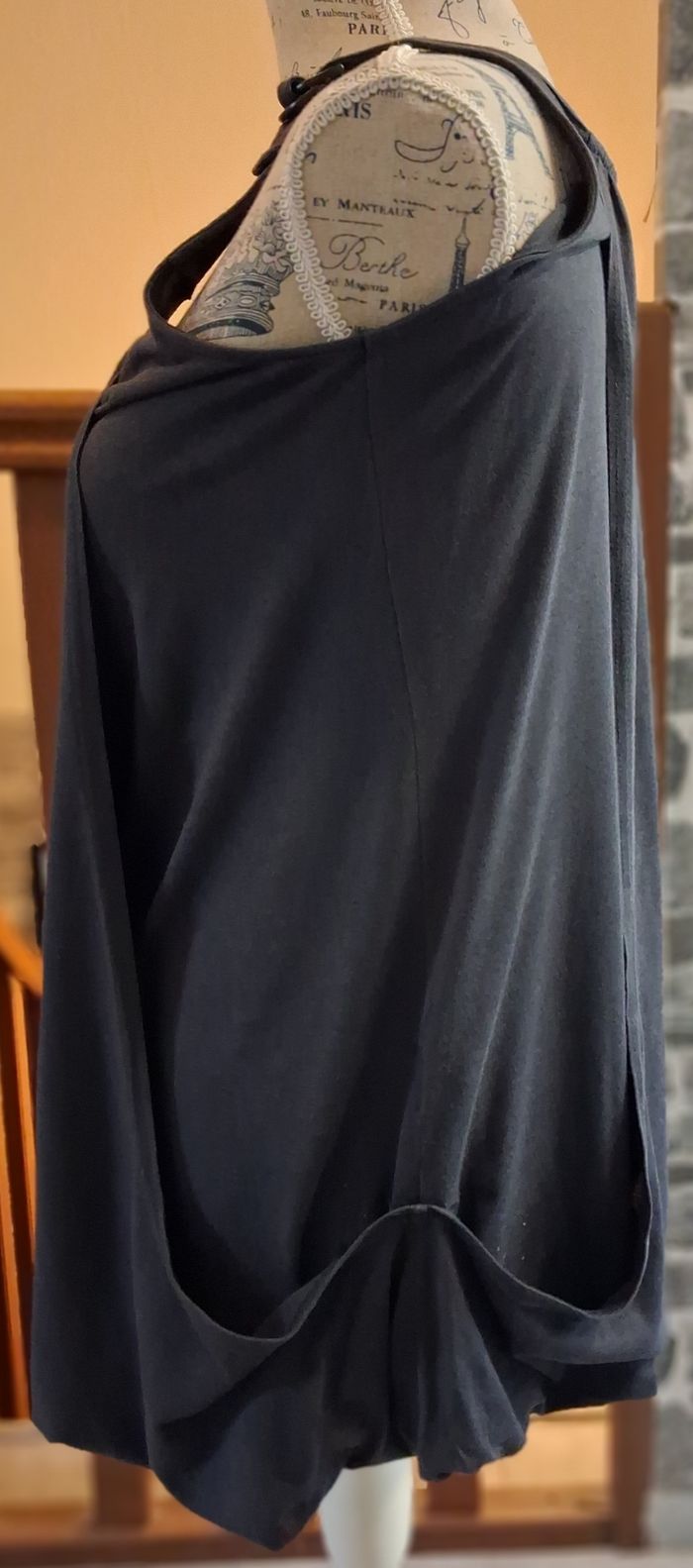 Long débardeur original gris - photo numéro 4