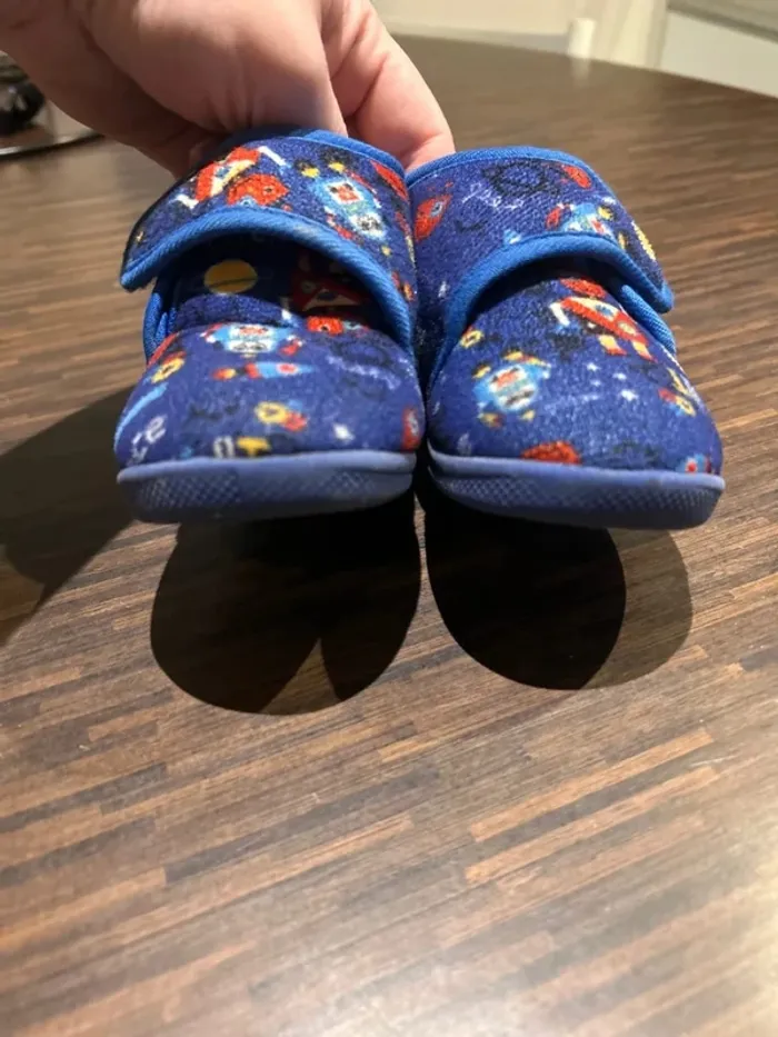 Chaussons à scratch enfant garcon thème robot espace taille 23 - photo numéro 3