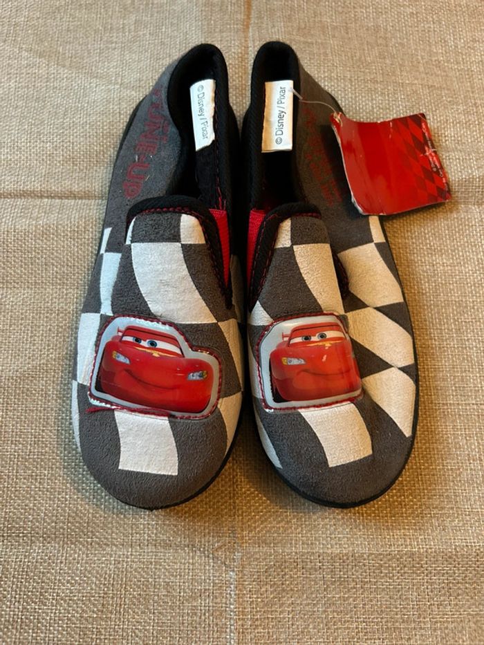 Paire de chaussons Cars pointure 30