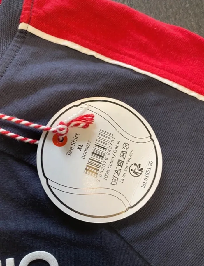 T-shirt femme Dorotennis bleu marine rouge – Taille XL mais taille plutôt M – Neuf avec étiquette - photo numéro 5