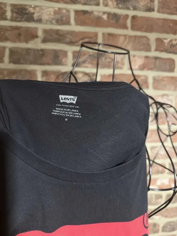 T-shirt Levi's noir Taille M / 38 - photo numéro 17