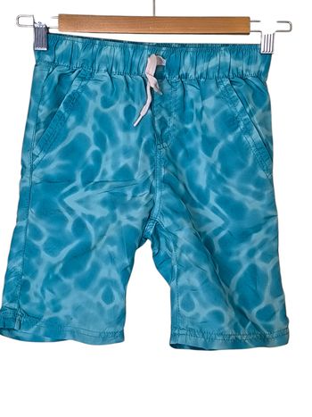 short de bain léger taille 8 ans tbe porté une fois