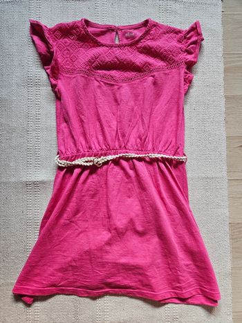 Robe d'été avec ceinture