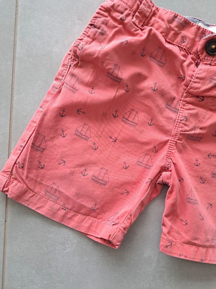 Short Zara taille 92 - photo numéro 2