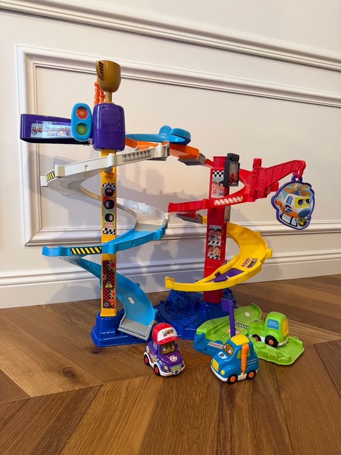 Mega Circuit spirale VTech Tut tut mobiles et voitures - photo numéro 1