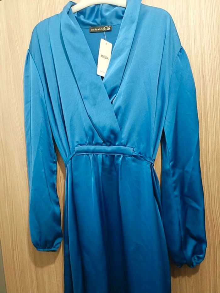 Robe longue satiné Bleu roi