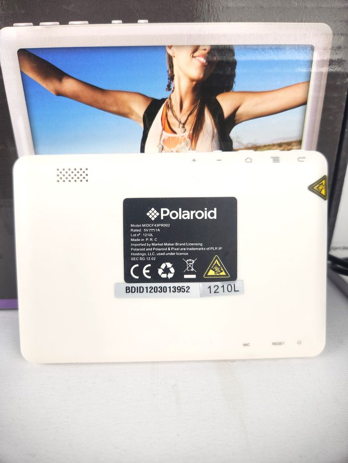 Tablette PC Polaroid 4.3" - Android 2.3 - Résistive - photo numéro 4