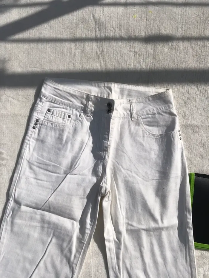 Très beau pantalon jeans t 36 - photo numéro 2