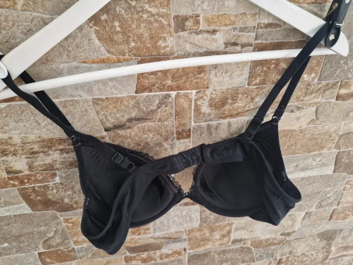 1 soutien-gorge noir taille 85 B marque ETAM - photo numéro 4