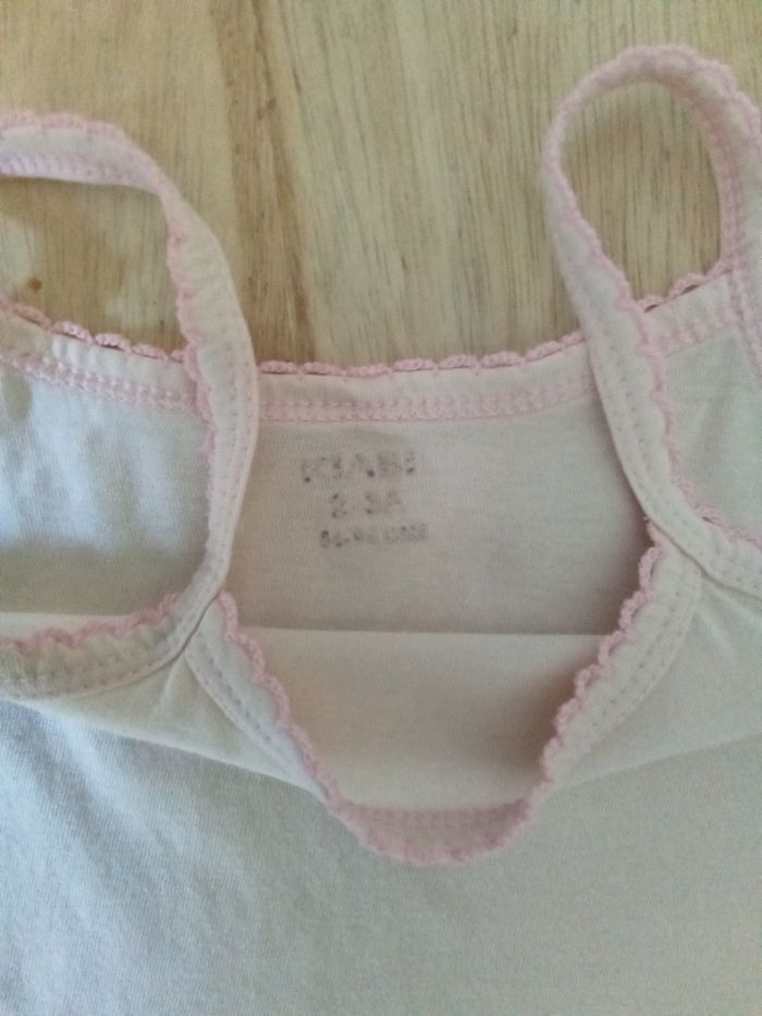 Lot 3 chemises de corps à bretelles Kiabi taille 2/3 ans - photo numéro 6