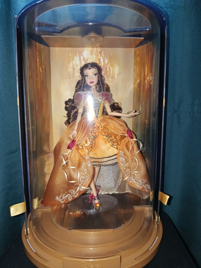 Poupée Disney édition limitée belle designer - photo numéro 3