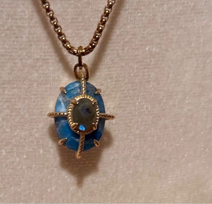 Collier chaîne épaisse habaha Paris pendentif jade bleu et vert - photo numéro 3