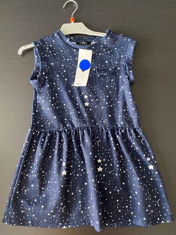 Robe fille 4-5 ans neuve