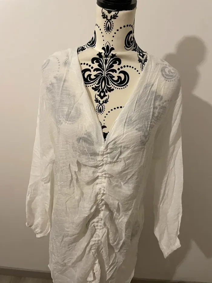 Robe-chemise blanche à volants et cordon - Neuf - Taille 36/38 - photo numéro 3