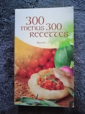 Livre 300 menus 300 recettes en bon état