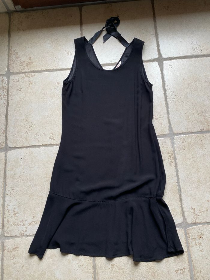 Robe noire - photo numéro 3