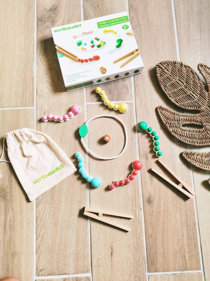 🐛Coffret Montessori les chenilles, jeu de tri de billes de couleurs en bois marque Vertbaudet