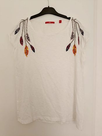 Tee shirt blanc à fleurs brodées S.Oliver taille 38
