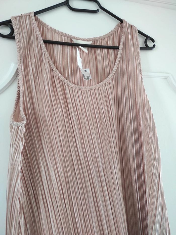 Robe mi-longue plissée rose gold h&m - photo numéro 2