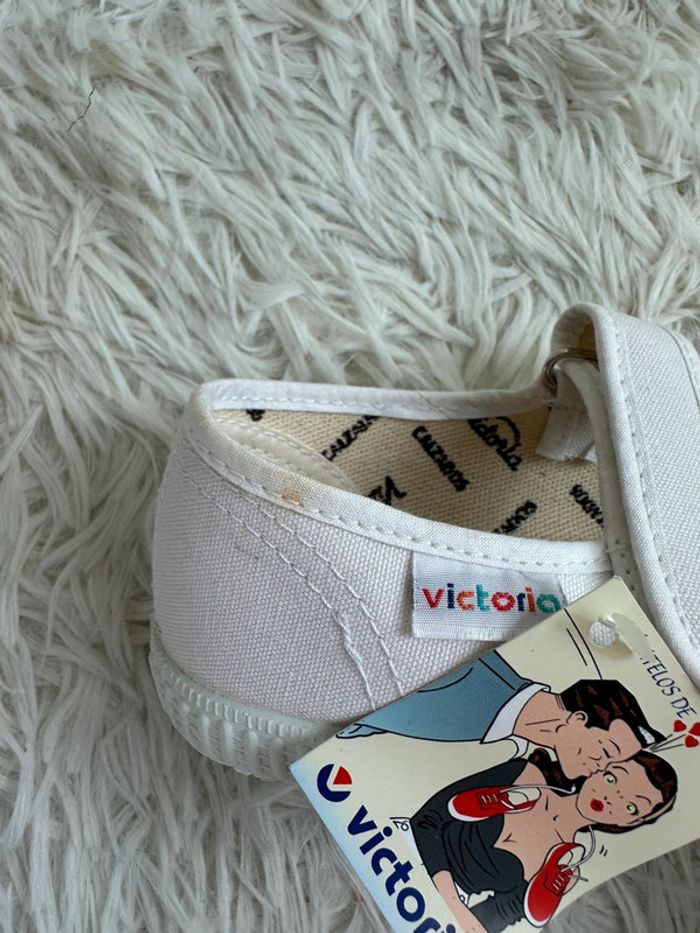 Paire de basket en toile blanche Victoria taille 30 - photo numéro 6