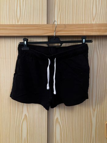 Short noir
