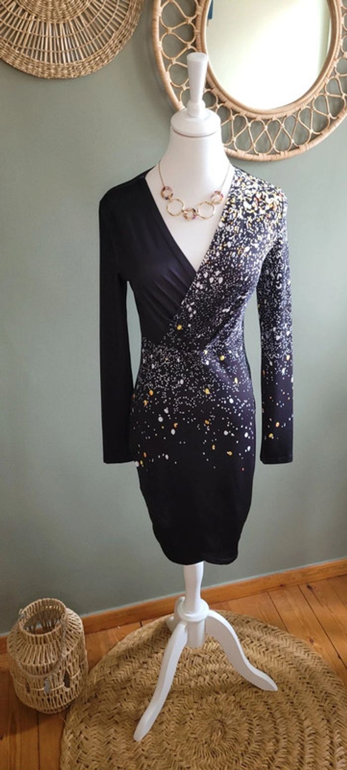 Jolie robe noir Taille S Parfait état - photo numéro 2