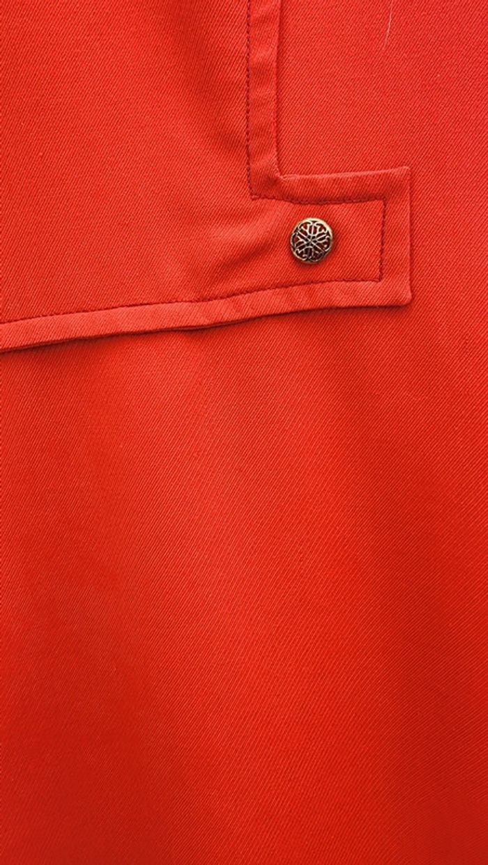 Magnifique robe annees 70's rouge, droite et structurée. Taille 40 - photo numéro 3