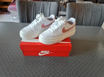 Basket nike vision alta