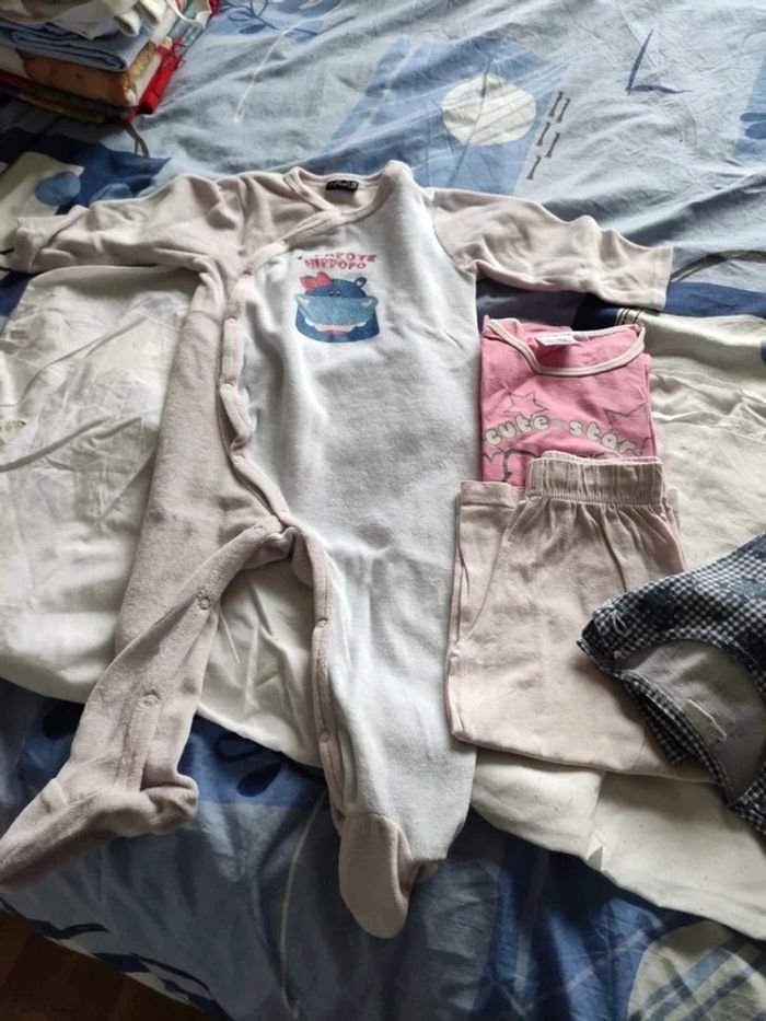 Lot vêtements fille de 3 mois a 18 mois - photo numéro 6