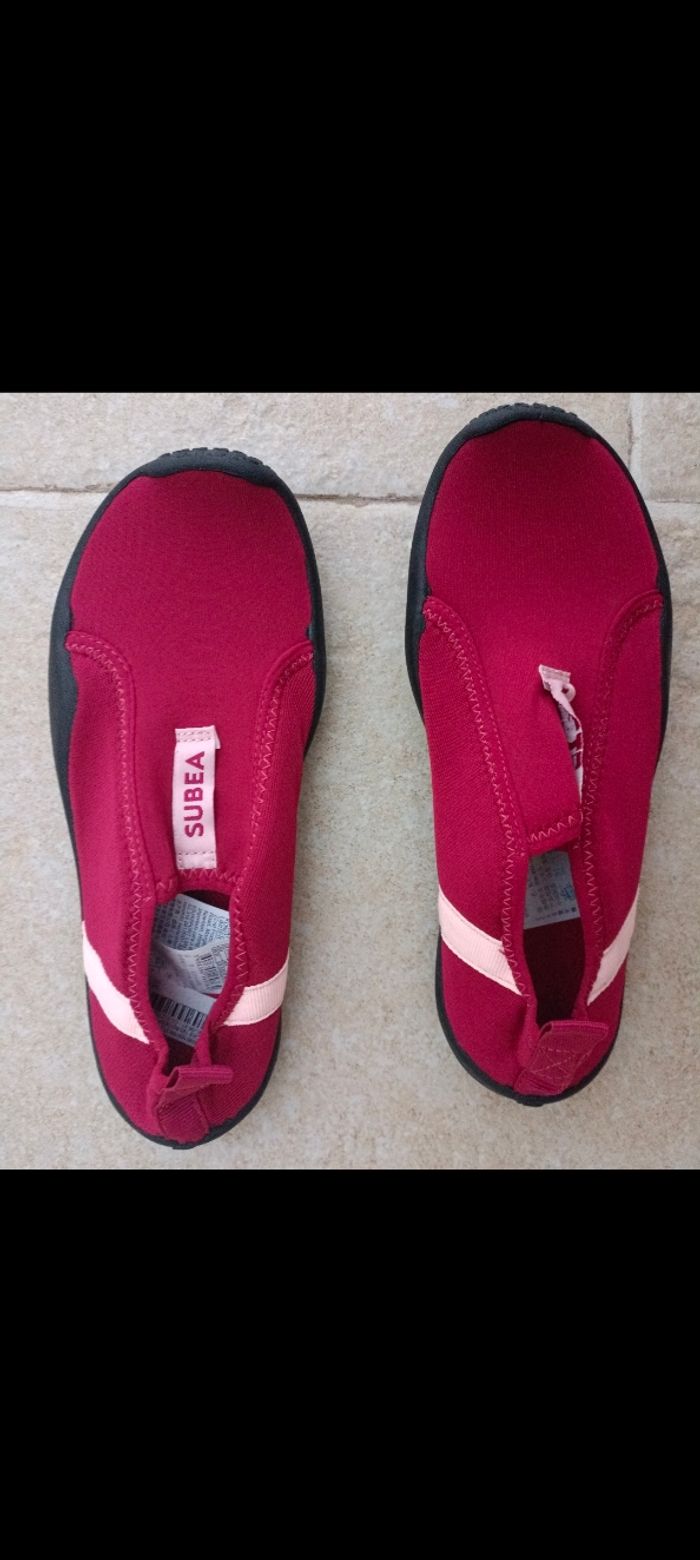 Chaussures aquatiques fille ou femme en 36-37 neuves
