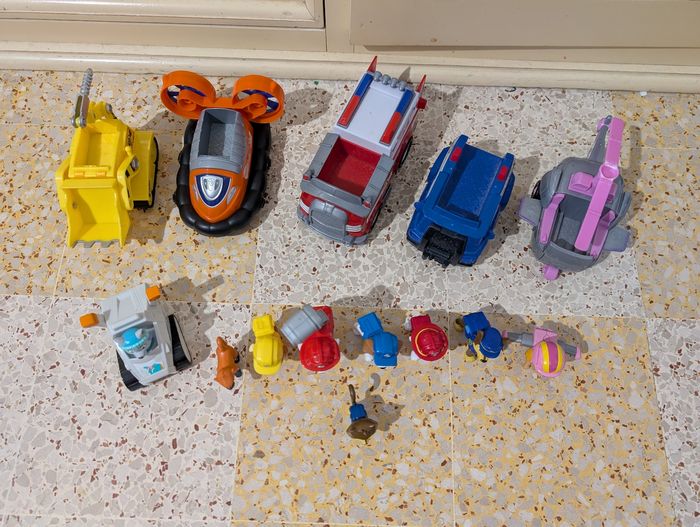 Lot pat patrouille véhicules et personnages - photo numéro 2