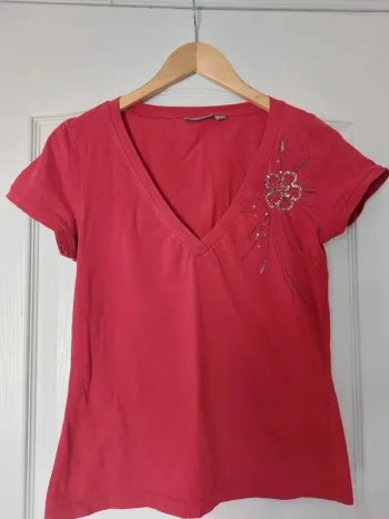 Tee-shirt bordeaux brodé