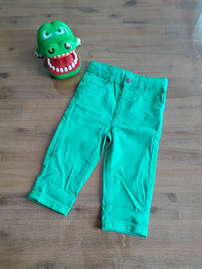 Pantalon vert 1mois