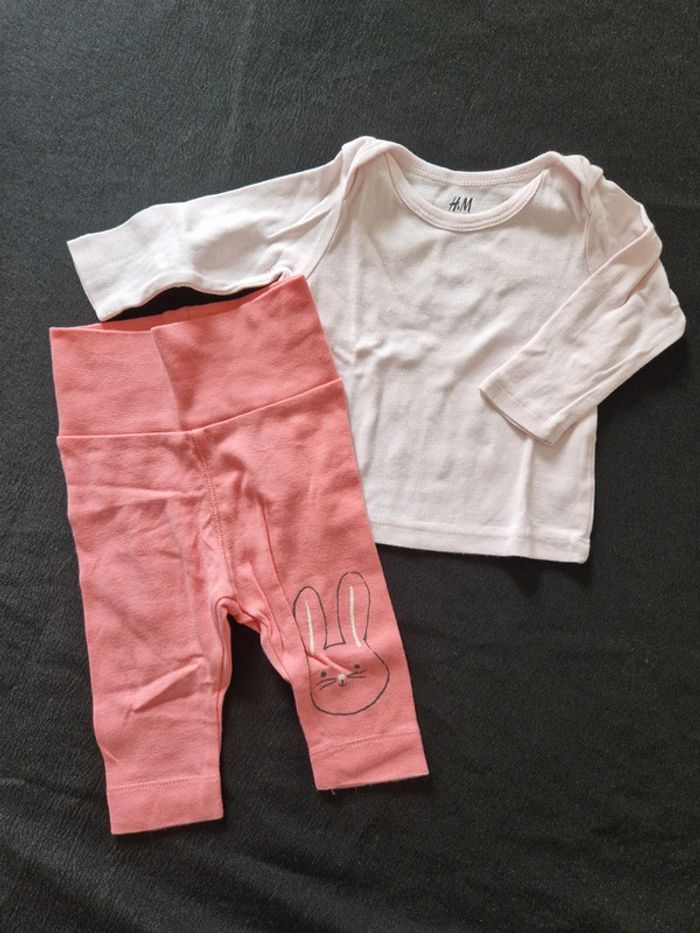 Legging et tee shirt - photo numéro 2