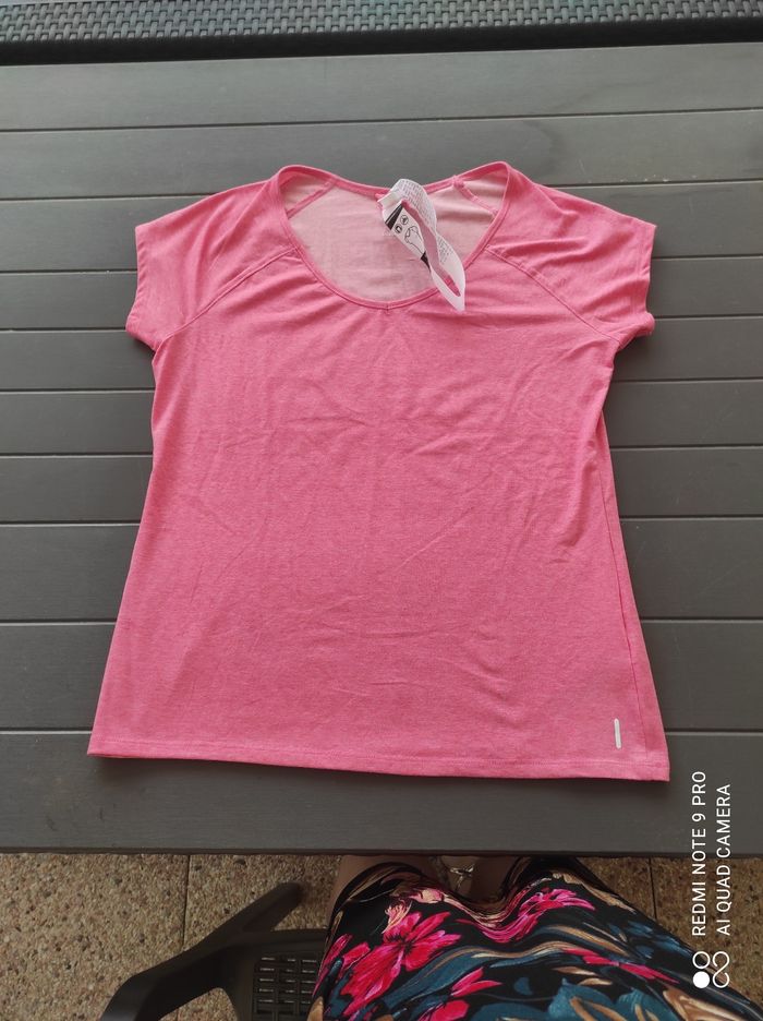 Lot vêtements femme neufs. Diverses tailles - photo numéro 2
