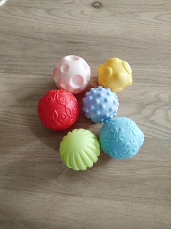 Lot de 6 balles sensorielle
