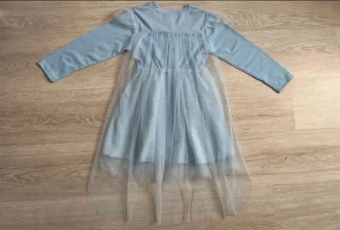 Superbe robe Elsa reine de neige 5 ans - photo numéro 5