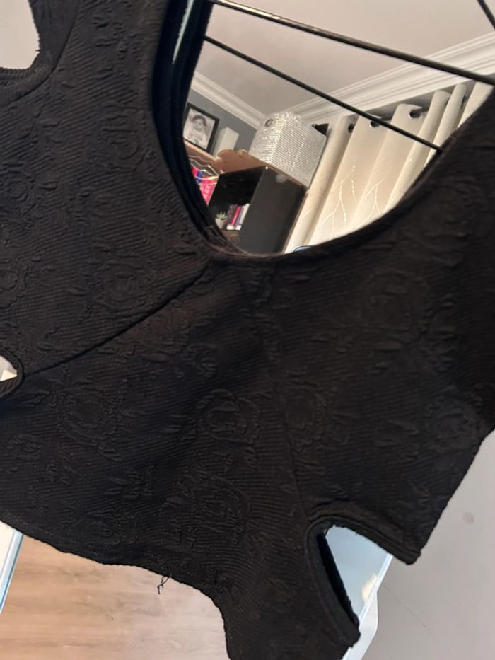 Crop top noir Jennyfer taille S - photo numéro 3