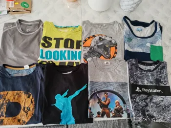 Lot 8 t shirt 14 ans