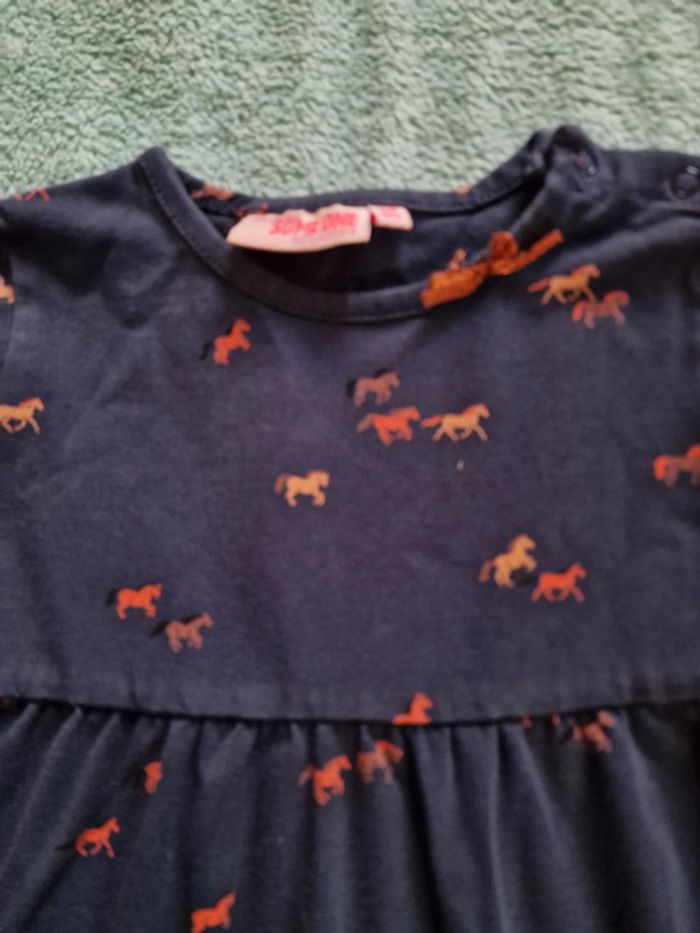 Jolie robe 86 cm - photo numéro 2